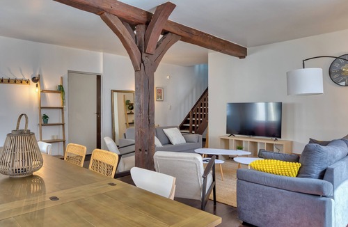 Quartier Vieux Marche-Cathedrale Apartment | Geoffroy, sublime duplex à proximité de la place du vieux marché