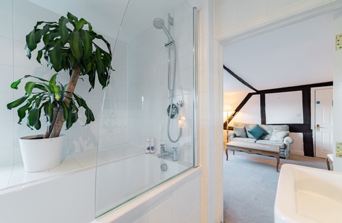 Hurstbourne Tarrant Hotel | George and Dragon