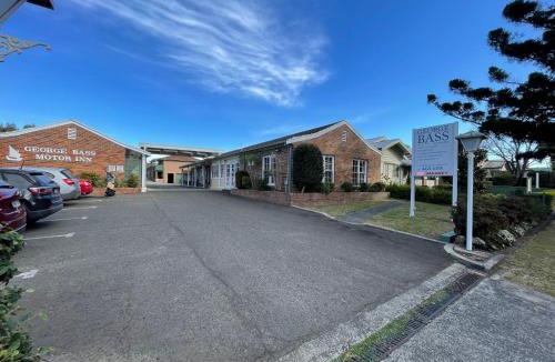 Nowra Hotel | George Bass Motor Inn