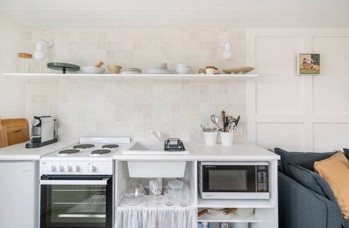 Bundeena House | George @ Ethel & Odes