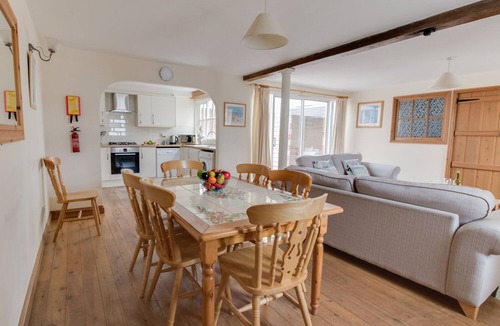 Weymouth Cottage | GEORGE'S HOUSE, pet friendly in Brewers Quay Harbour