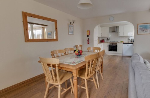 Weymouth Cottage | GEORGE'S HOUSE, pet friendly in Brewers Quay Harbour