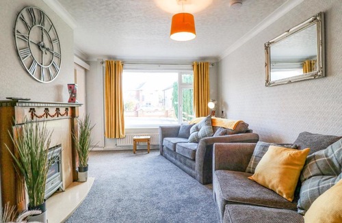 Kingsley Holt House | George's Place