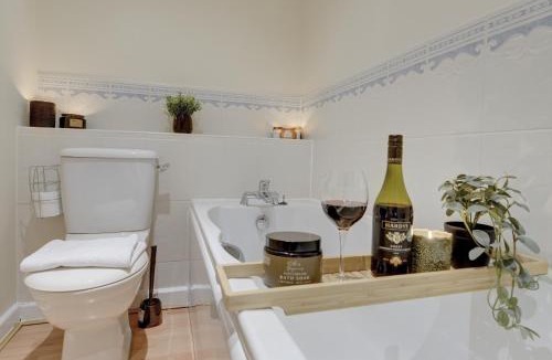 Birmingham City Centre Apartment | George St 2Bd Executive eco Apartment By SILVA