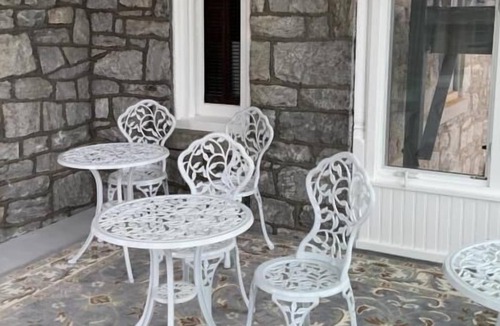 Conshohocken Bed & Breakfast | George Washington Wood Bed & Breakfast