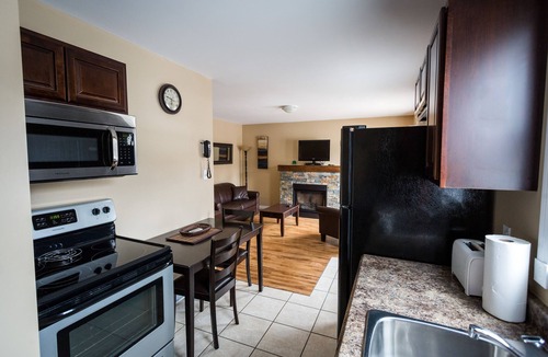 Steady Brook Cottage | Georges Mountain Village