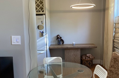 Georgetown Apartment | Georgetown 2 bedrooms, one bathroom , centrally located .