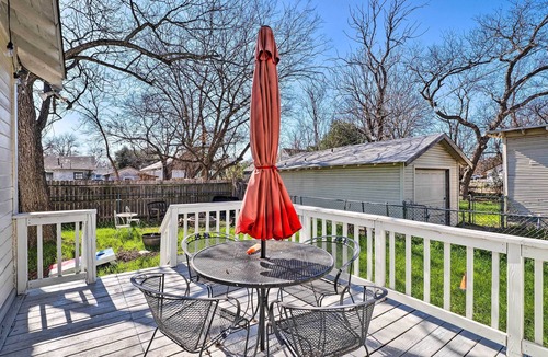 Georgetown Cottage | Georgetown Vacation Rental Close to Town Square!