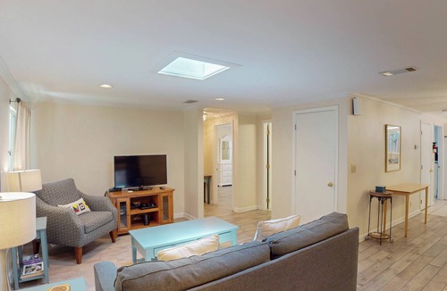 Jekyll Island House | Georgia Tabby Duplex Unit B 2 bedroom, 2.5 bathroom