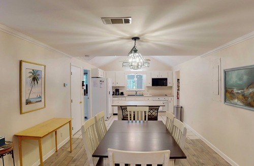 Jekyll Island House | Georgia Tabby Duplex Unit B 2 bedroom, 2.5 bathroom