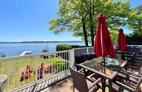 Penetanguishene Cottage | Georgian Bay Retreat - Cozy Fire-pit & Lake Views