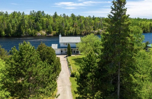 Byng Inlet Villa | Georgian Bay Riverside Retreat