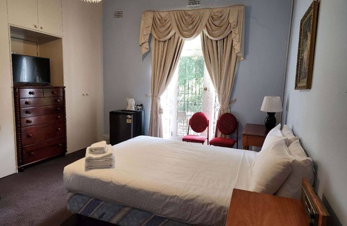 East Melbourne Bed & Breakfast | Georgian Court Inn