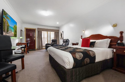 Echuca Hotel | Georgian Motor Lodge