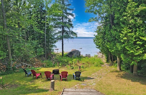 Tiny Cottage | GeorgianBayCottage|Family-sized(Pet Friendly)