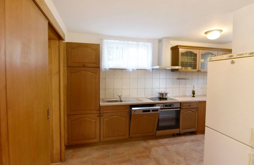 Krizine Apartment | Geräumige Kellerwohnung in der Nähe von Umag by Interhome