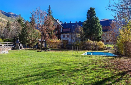Pla de l'Ermita Apartment | Geräumige Wohnung mit Garten und Schwimmbad Herbasabina 5 Vall de Boí by Interhome