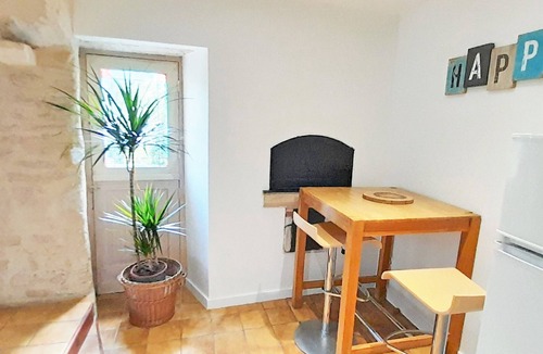 Breugnon House | Geräumiges Ferienhaus mit Garten