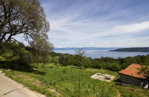 Brsec House | Geräumiges Ferienhaus in Brseč mit Privatem Pool by Interhome