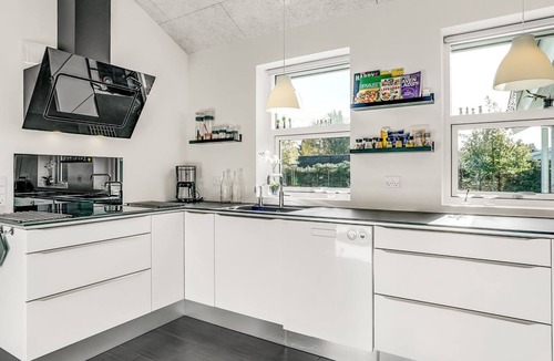 Hou House | "Geri" - 700m from the sea by Interhome