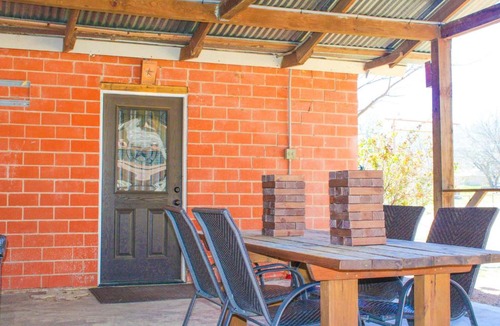 Seguin House | Geronimo Creek Retreat Getaway Cabin #3