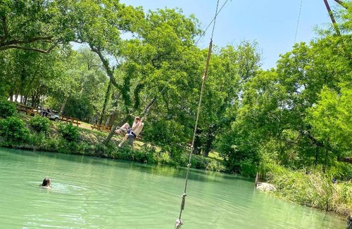 Seguin House | Geronimo Creek Retreat Getaway Cabin #3