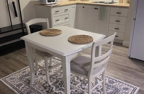 Dartmouth Apartment | Gertie's Nook: Charming Private Studio Space close to everything!