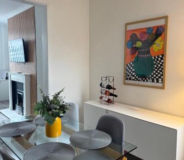 Thatto Heath Apartment | Gertrude house