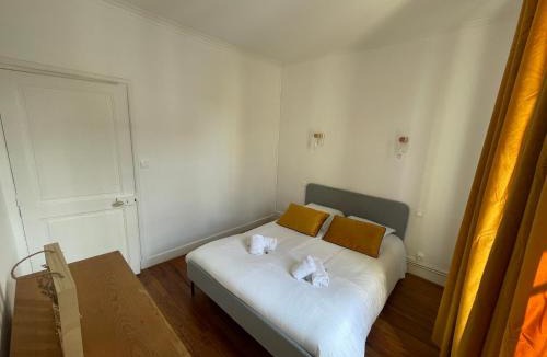 Fleury-sur-Orne House | Gesse, Maison avec terrasse
