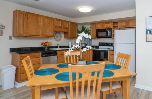 Chic's Beach Condo | Get a Truly Memorable Experience While Vacationing in this beautiful property.