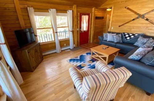 Harrison Cabin | Get away at Crystal Lake