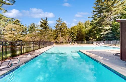 Thornton Apartment | Get Away at Gateway