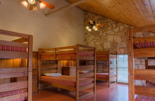 Hunt House | Get away at Mo-Ranch!