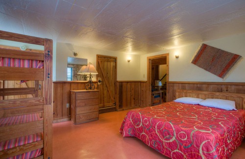 Hunt House | Get away at Mo-Ranch!
