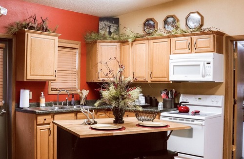 Pilot Grove Cabin | Get Away from the Bustle of the City