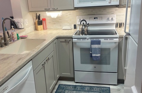 St. Augustine Beach Condo | Get Away Now! St. Augustine Beach A1A Beach Blvd - King Bed/Master BR!