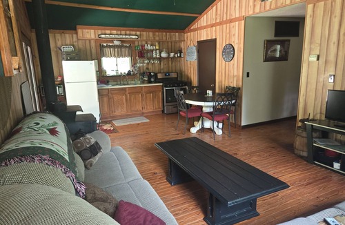 Cuba Cabin | Get Back to Nature at Three Pine Cabin