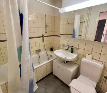 Albisrieden Apartment | Get Cozy