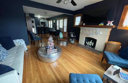 Syracuse Apartment | Get Kozy in Kenwood