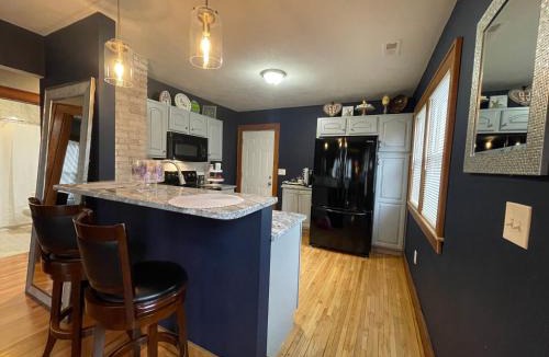 Syracuse Apartment | Get Kozy in Kenwood