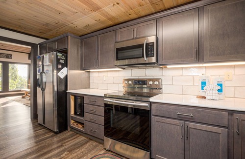 Chalet Village Cottage | Get Ober Excited For Mountain Snow