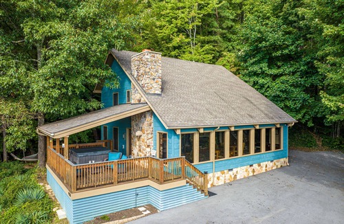 Chalet Village Cottage | Get Ober Excited For Mountain Snow