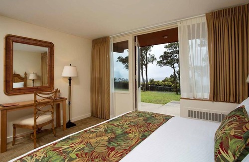 Volcano Hotel | Get Ready for Blissful Getaway! Two Comfy Units for 4! Free Parking!