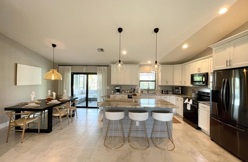 Englewood East House | * Get ready to unwind, recharge, and make unforgettable memories! *