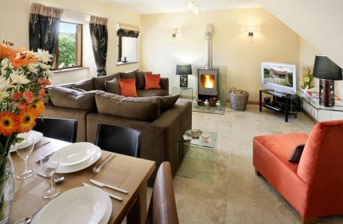 Cinderford House | Get-Togethers with function room