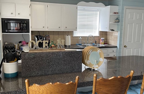 Rockport House | Getaway by the Bay