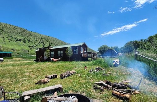 Savery Cabin | Getaway Cabin Located in Savery WY