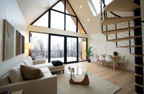 Linden House | Getaway Cabin Retreat with Hot Tub, Sauna, and Cold Plunge