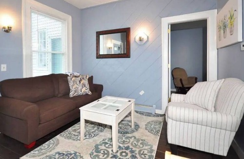 Winchester Apartment | Getaway for a weekend!