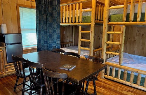 Belfast Cabin | :)Getaway Forest Bathin & Fireside Chats | 4 CQB | Sleep8 #1